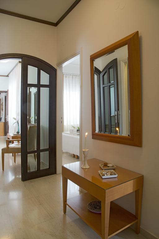 Modern home in Iraklion Buitenkant foto